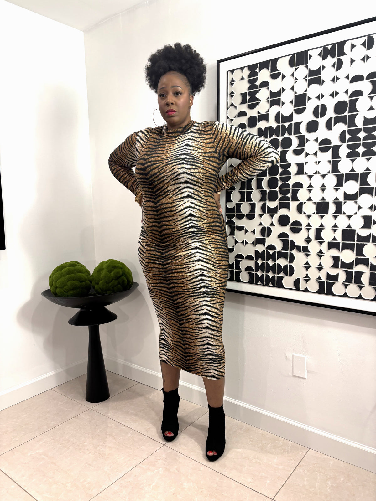 Honey Hunt Tiger Print Midi Dress