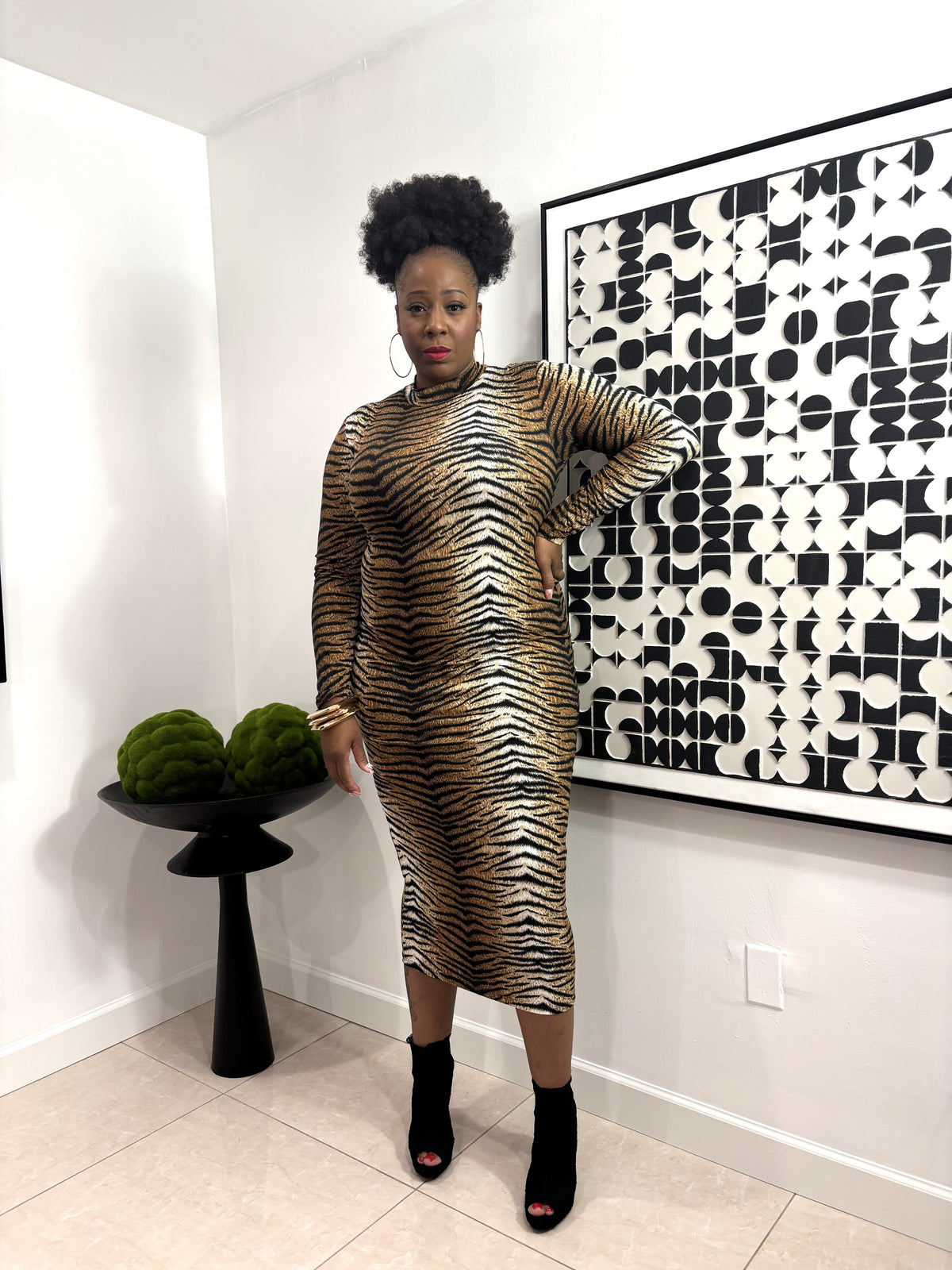 Honey Hunt Tiger Print Midi Dress